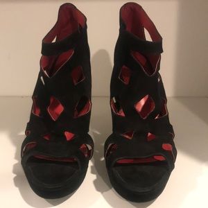 Pour La Victoire cut out heels size 9